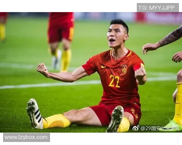 国外足球明星的女友们：她们的魅力与生活揭秘